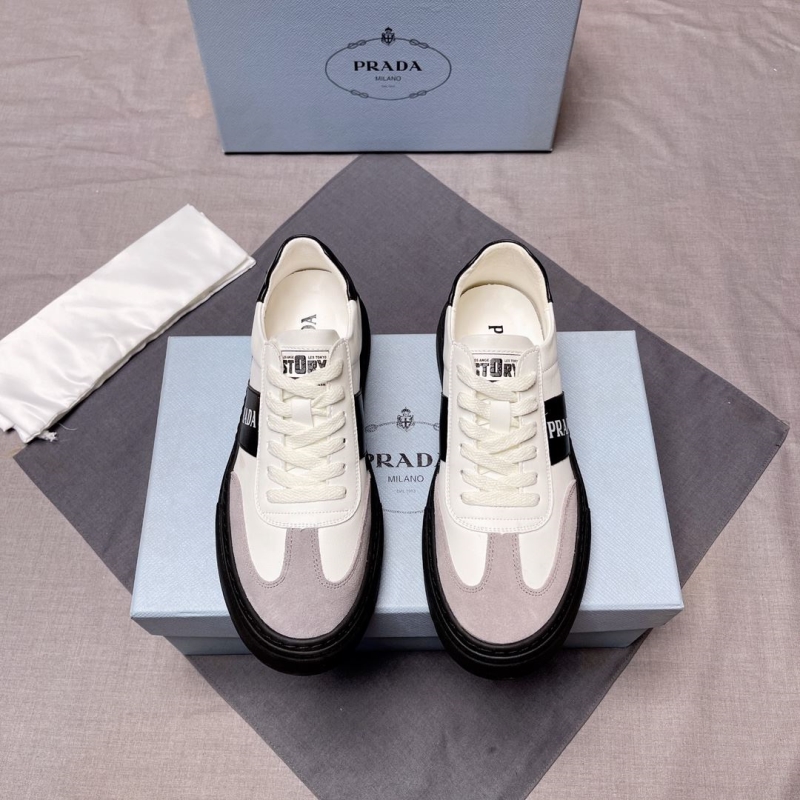 Pra*a casual shoes